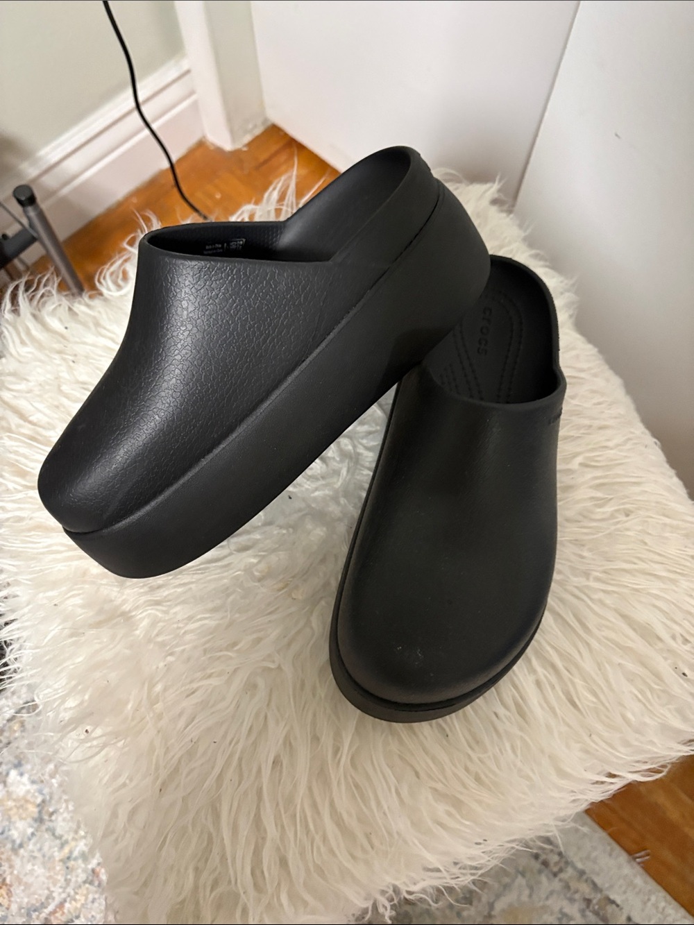 CROCS Black Platform Mules